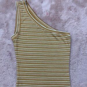 American Eagle mustard striped top.